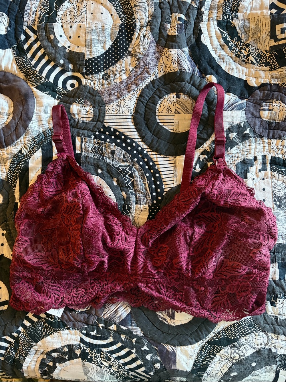 Auden Burgundy Lace Bralette Size Large